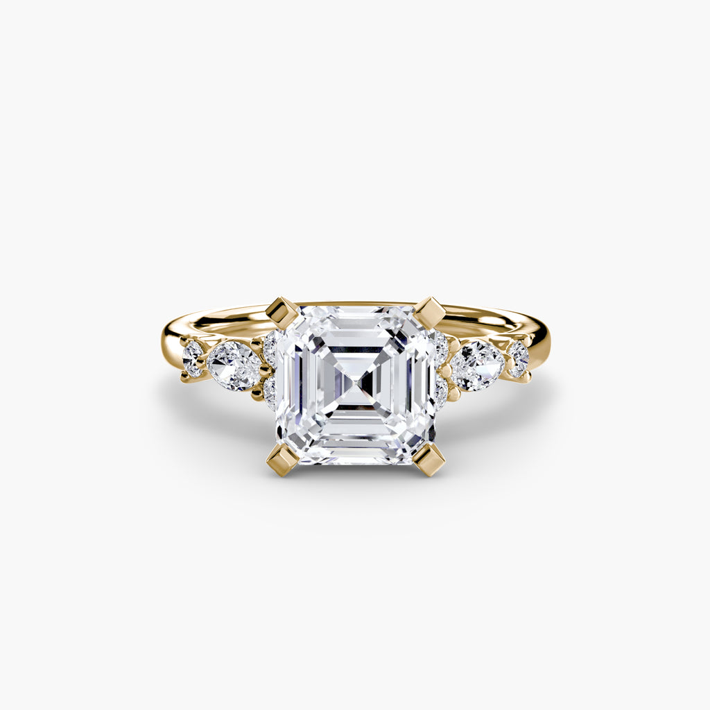 Anello Solitario con Accenti Floreali