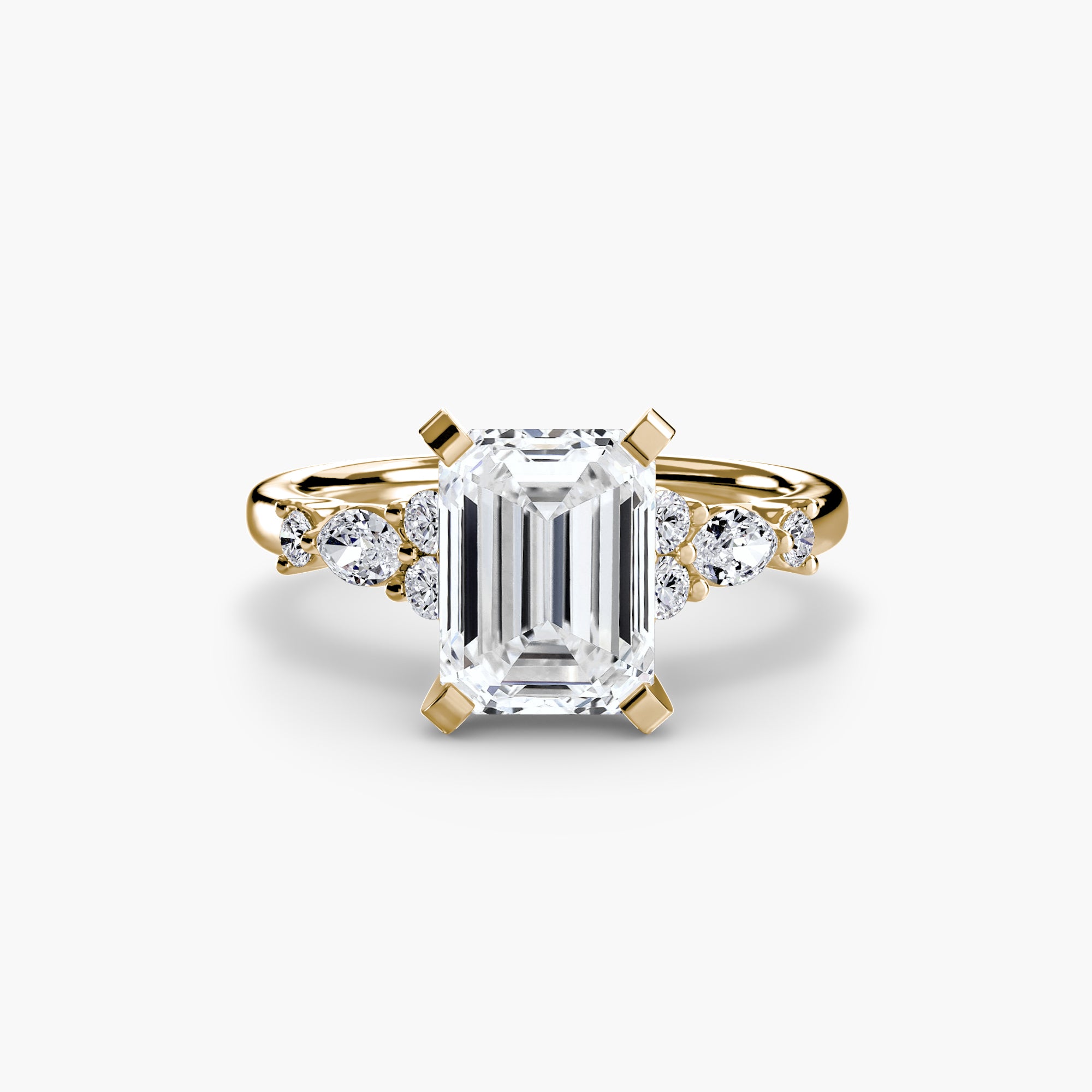 Anello Solitario con Accenti Floreali