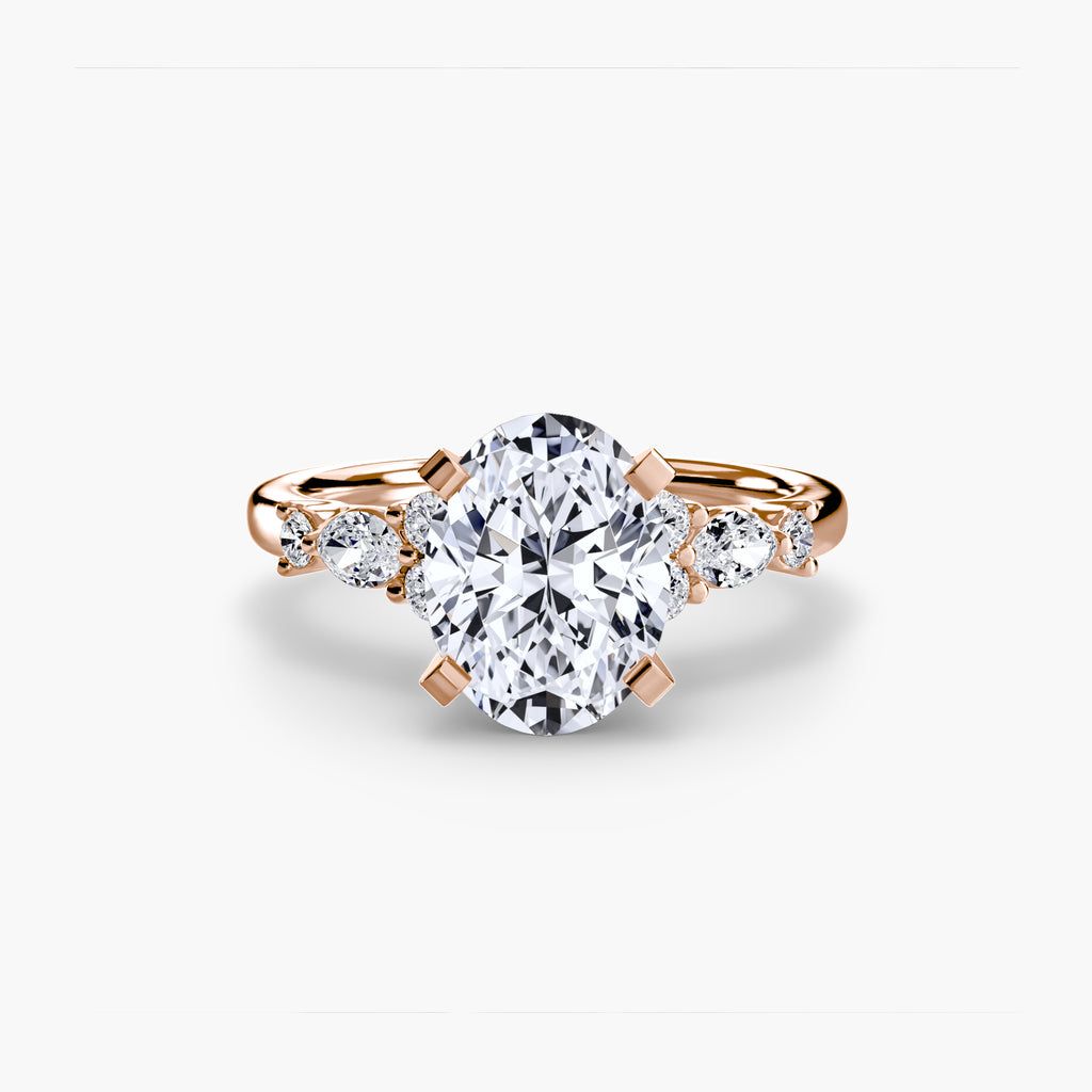 Anello Solitario con Accenti Floreali