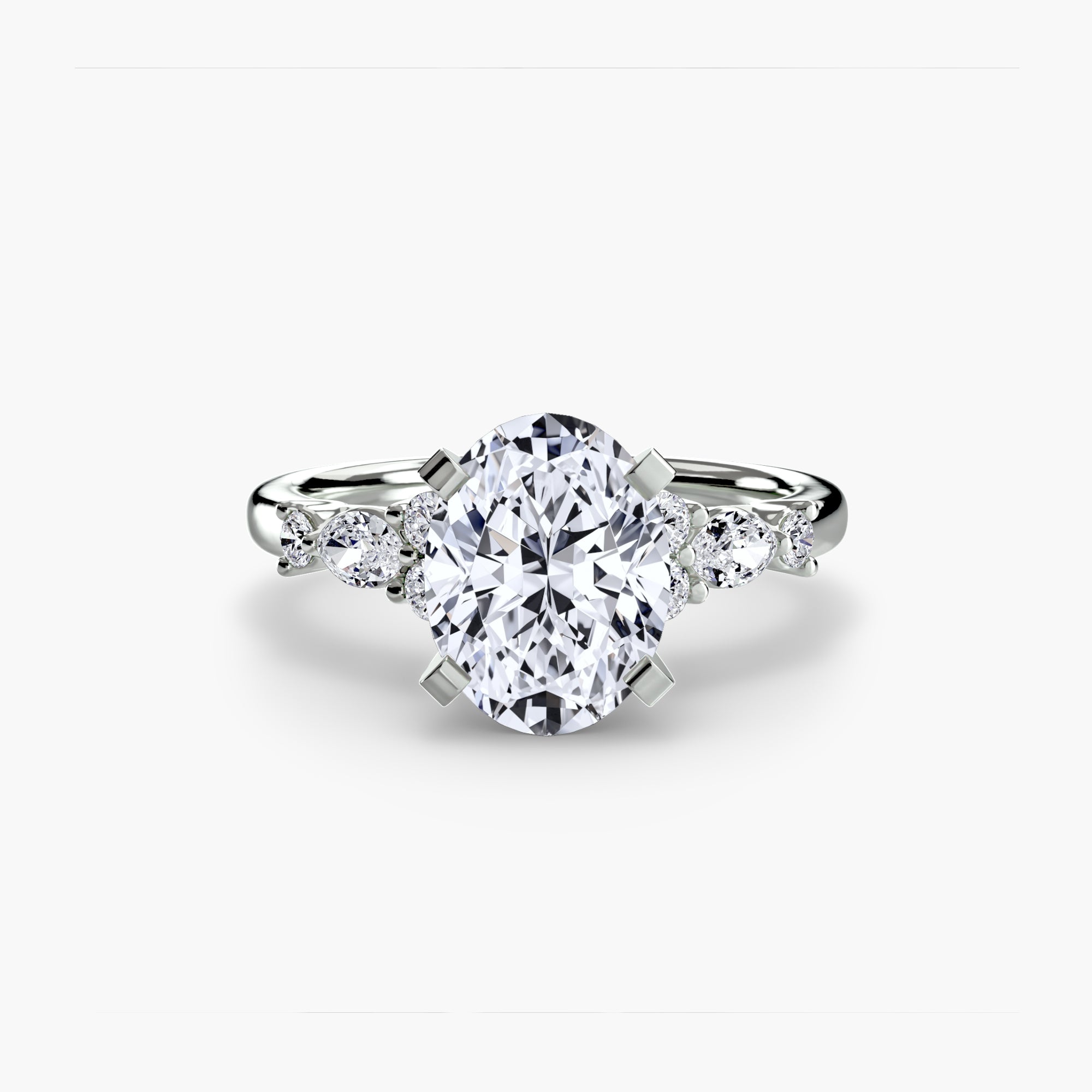 Anello Solitario con Accenti Floreali
