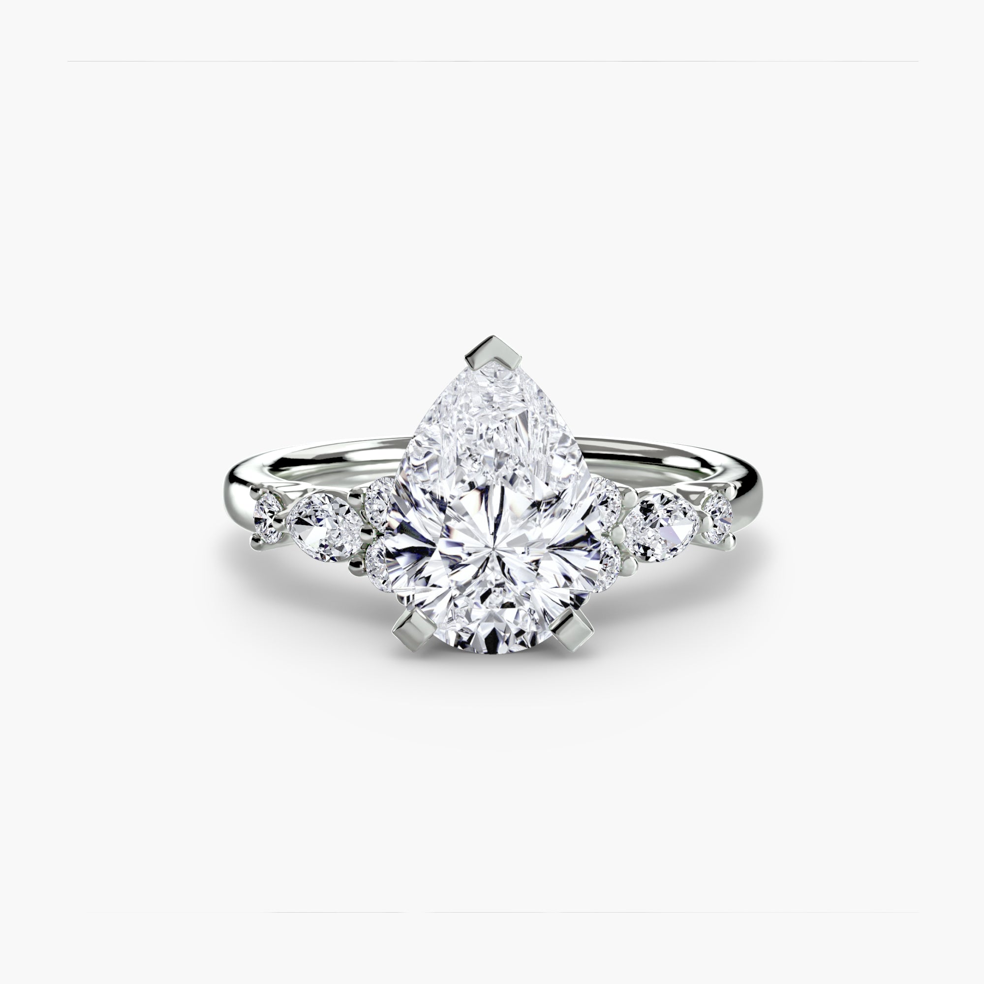 Anello Solitario con Accenti Floreali